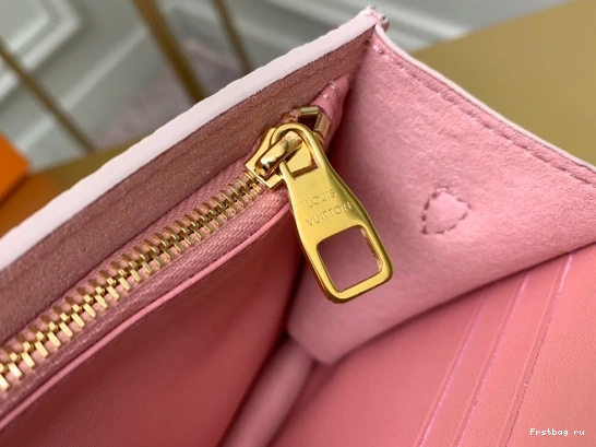 First bag ru LOUIS CHAIN WALLET VUITTON CROISETTE 0815